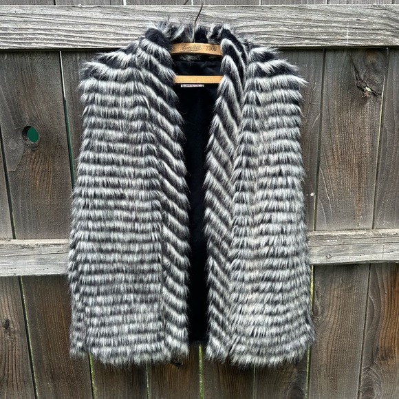 jan’s jems • fur vest carson city nevada nwt boutique handmade tabby - Picture 1 of 10